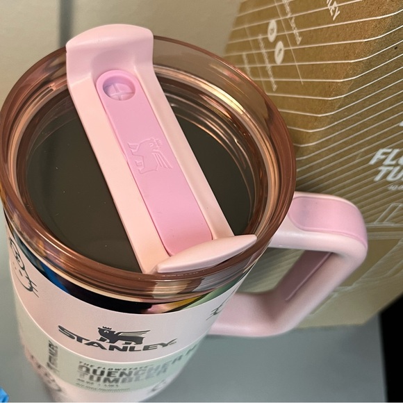 Stanley Pink Hello Kitty Quencher Tumbler - Picture 7 of 9